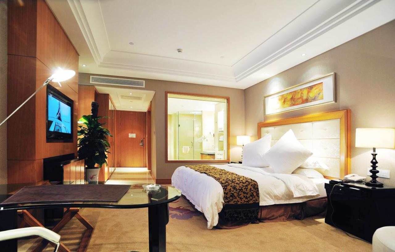 Wyndham Xinyang Downtown Ξενοδοχείο Εξωτερικό φωτογραφία