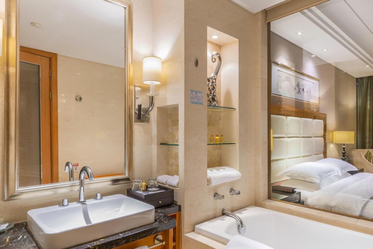 Wyndham Xinyang Downtown Ξενοδοχείο Εξωτερικό φωτογραφία
