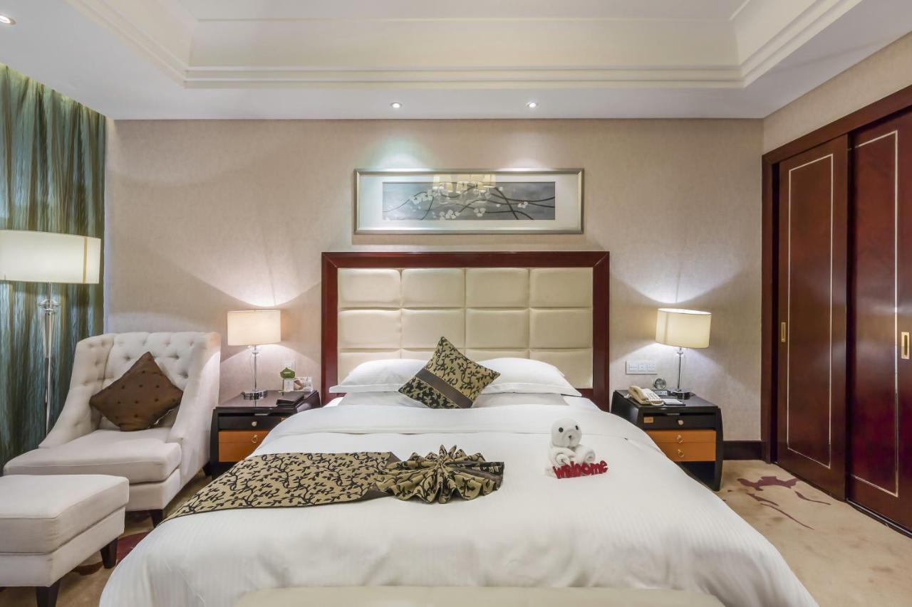 Wyndham Xinyang Downtown Ξενοδοχείο Εξωτερικό φωτογραφία