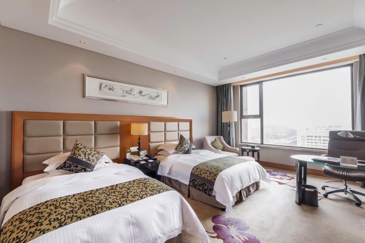 Wyndham Xinyang Downtown Ξενοδοχείο Εξωτερικό φωτογραφία