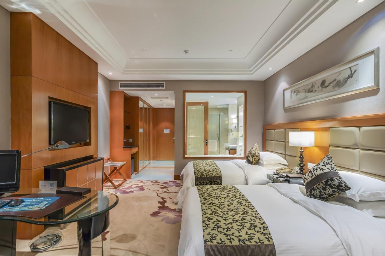 Wyndham Xinyang Downtown Ξενοδοχείο Εξωτερικό φωτογραφία
