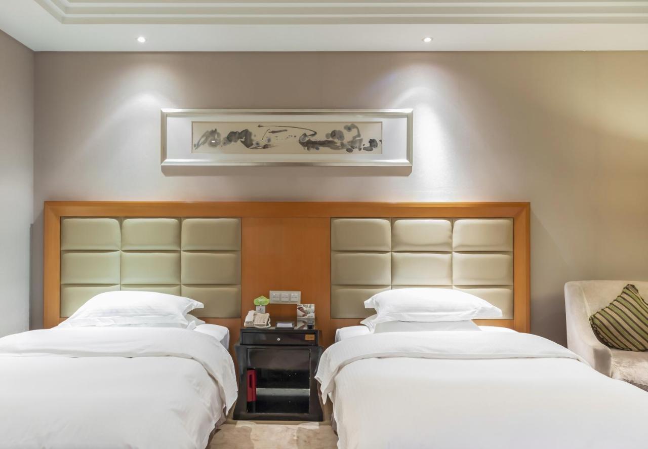 Wyndham Xinyang Downtown Ξενοδοχείο Εξωτερικό φωτογραφία