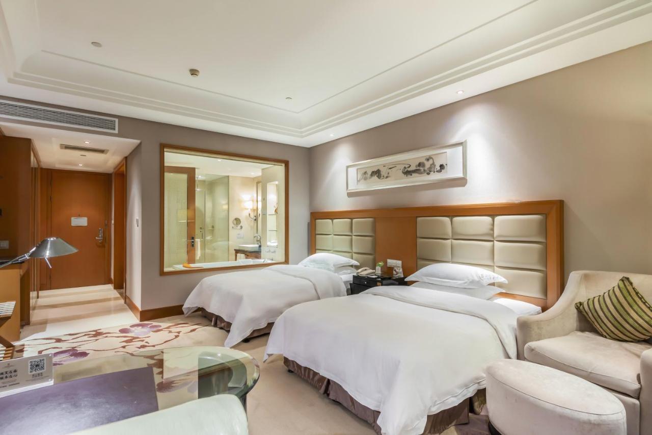 Wyndham Xinyang Downtown Ξενοδοχείο Εξωτερικό φωτογραφία